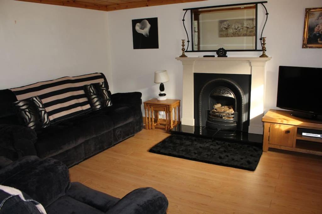 4 Bedroom Traditional Irish Farm House Killybegs Donegal Town Exterior foto